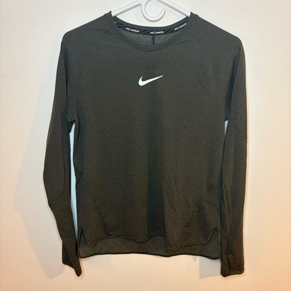 Nike | Long Sleeve Aero React Running Shirt - Dark Green ; Womens L - Picture 2 of 7
